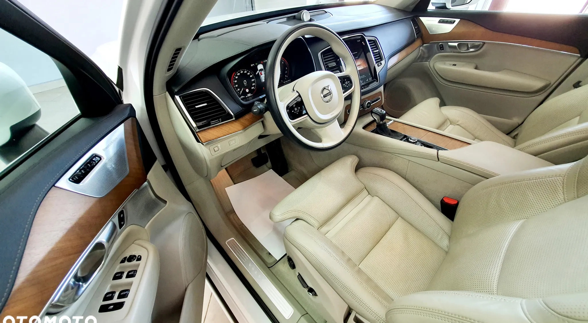 Volvo XC 90 cena 197900 przebieg: 125000, rok produkcji 2019 z Zalewo małe 781
